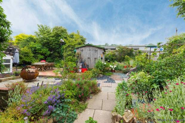 Additional Property Image 4 bedroom Semi Detached for sale in Hemel Hempstead 5