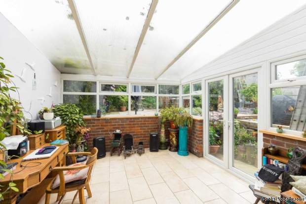 Additional Property Image 4 bedroom Semi Detached for sale in Hemel Hempstead 6