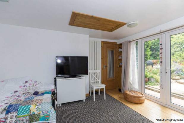 Additional Property Image 4 bedroom Semi Detached for sale in Hemel Hempstead 11