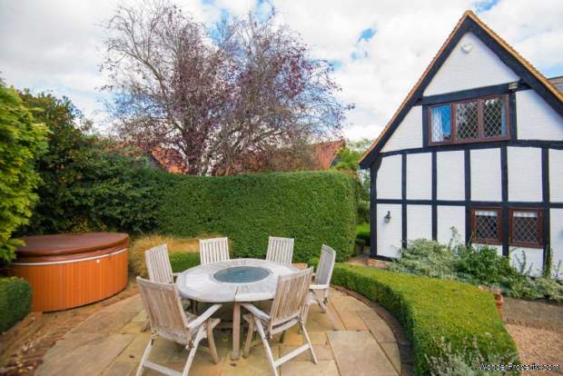 Additional Property Image 4 bedroom Detached for sale in Hemel Hempstead 10