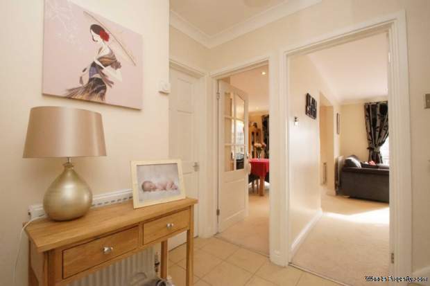 Additional Property Image 4 bedroom Detached for sale in Hemel Hempstead 9