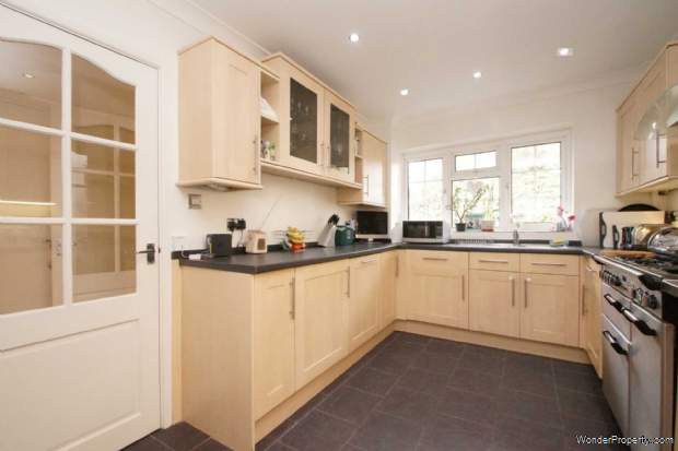 Additional Property Image 4 bedroom Detached for sale in Hemel Hempstead 10
