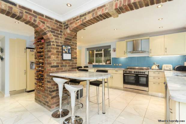 Additional Property Image 4 bedroom House for sale in Hemel Hempstead 4