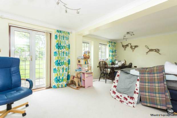 Additional Property Image 4 bedroom House for sale in Hemel Hempstead 5
