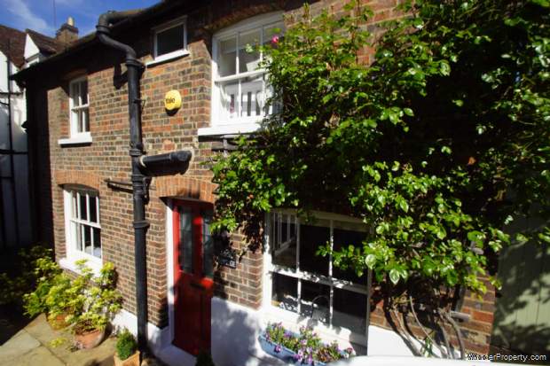 3 bedroom Cottage for sale in Hemel Hempstead
