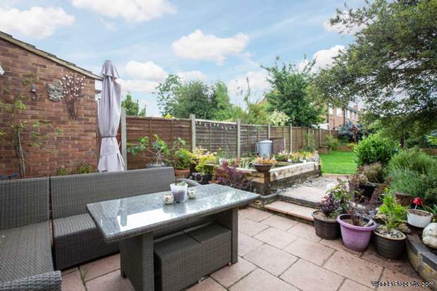 Additional Property Image 4 bedroom Semi Detached for sale in Hemel Hempstead 5