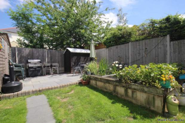 Additional Property Image 4 bedroom House for sale in Hemel Hempstead 13