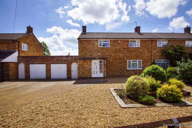 3 bedroom Semi Detached for sale in Hemel Hempstead
