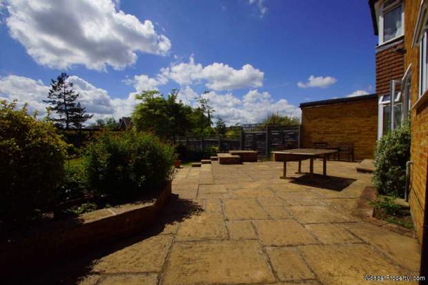 Additional Property Image 3 bedroom Semi Detached for sale in Hemel Hempstead 16