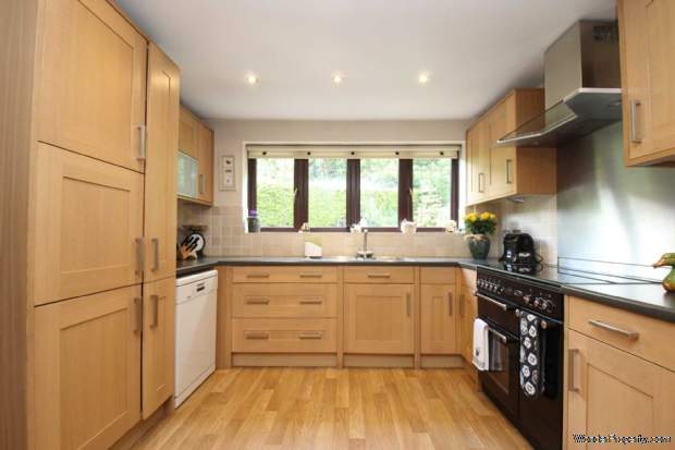 Additional Property Image 4 bedroom Detached for sale in Hemel Hempstead 2