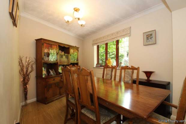 Additional Property Image 4 bedroom Detached for sale in Hemel Hempstead 8