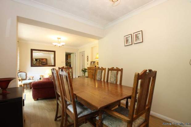 Additional Property Image 4 bedroom Detached for sale in Hemel Hempstead 10