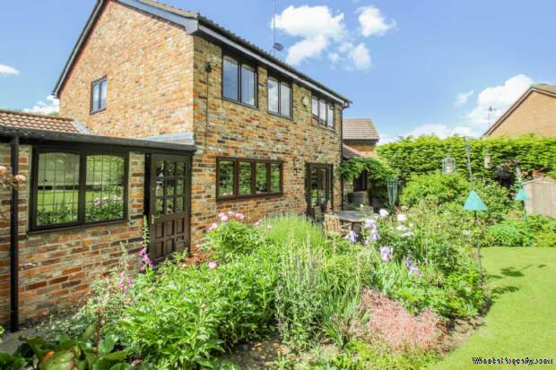 Additional Property Image 4 bedroom Detached for sale in Hemel Hempstead 20