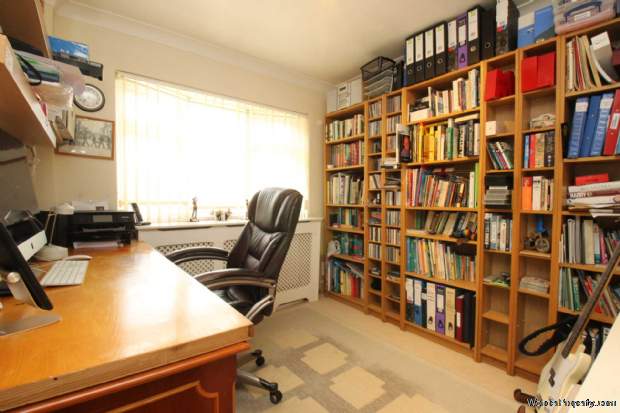 Additional Property Image 4 bedroom Detached Bungalow for sale in Hemel Hempstead 7