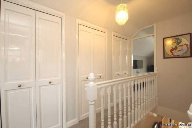 Additional Property Image 4 bedroom Detached Bungalow for sale in Hemel Hempstead 13