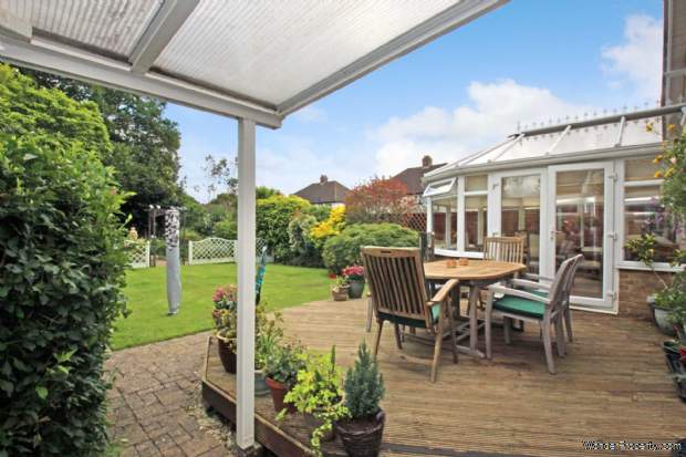 Additional Property Image 4 bedroom Detached Bungalow for sale in Hemel Hempstead 18