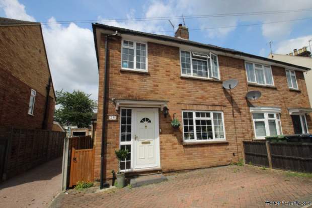 Additional Property Image 4 bedroom Semi Detached for sale in Hemel Hempstead 3
