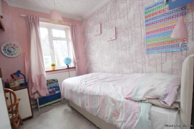 Additional Property Image 4 bedroom Semi Detached for sale in Hemel Hempstead 9
