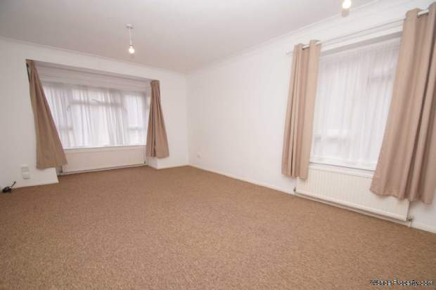 Additional Property Image 2 bedroom Flat for sale in Hemel Hempstead 2