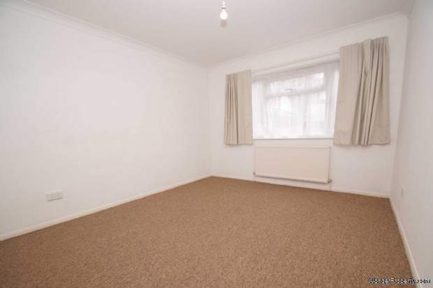 Additional Property Image 2 bedroom Flat for sale in Hemel Hempstead 5