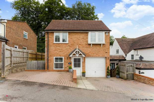 Additional Property Image 4 bedroom Detached for sale in Hemel Hempstead 20