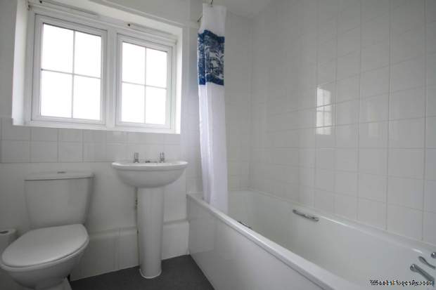 Additional Property Image 2 bedroom Flat for sale in Dunstable 7