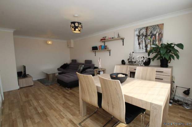 Additional Property Image 3 bedroom Apartment for sale in Hemel Hempstead 2