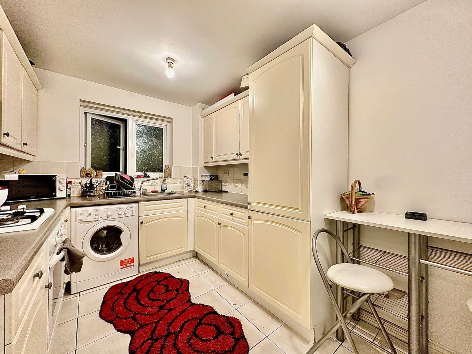 Additional Property Image 2 bedroom Flat to rent in London 3