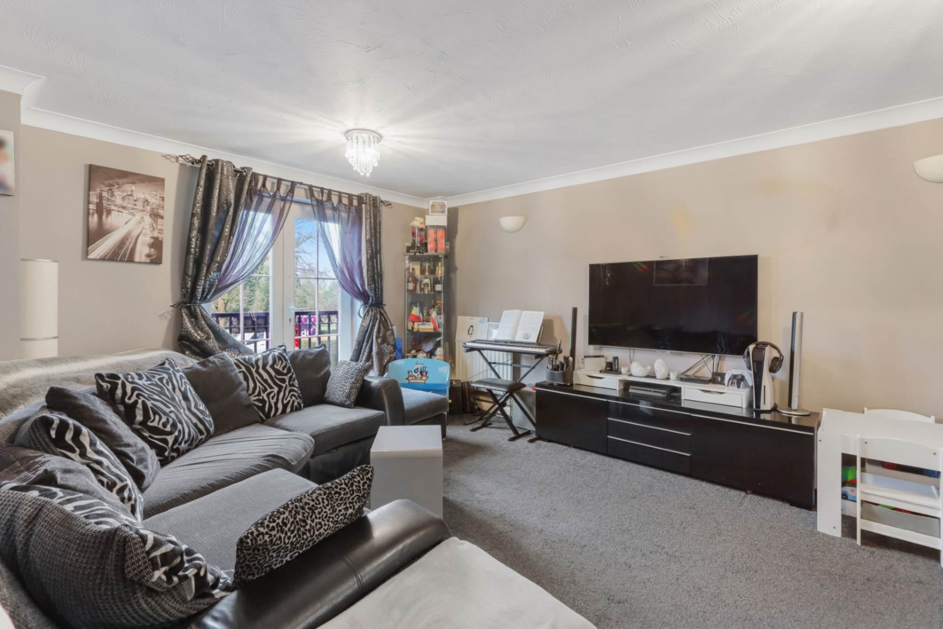 Additional Property Image 2 bedroom Flat for sale in St Albans 14
