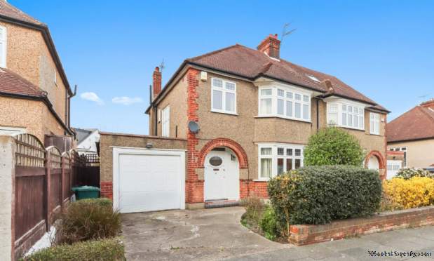 3 bedroom Semi Detached for sale in London