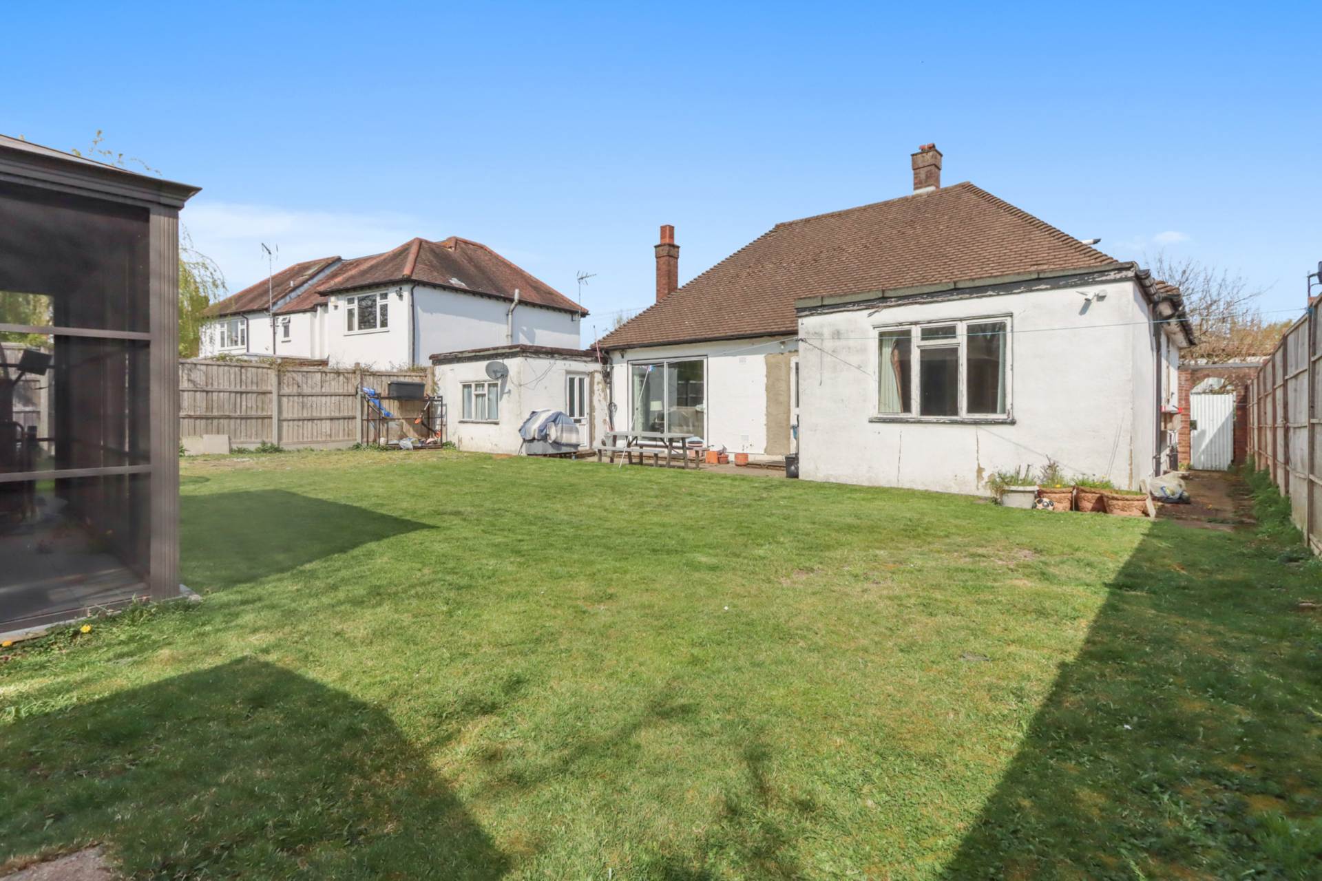 Additional Property Image 3 bedroom Detached Bungalow for sale in London 4