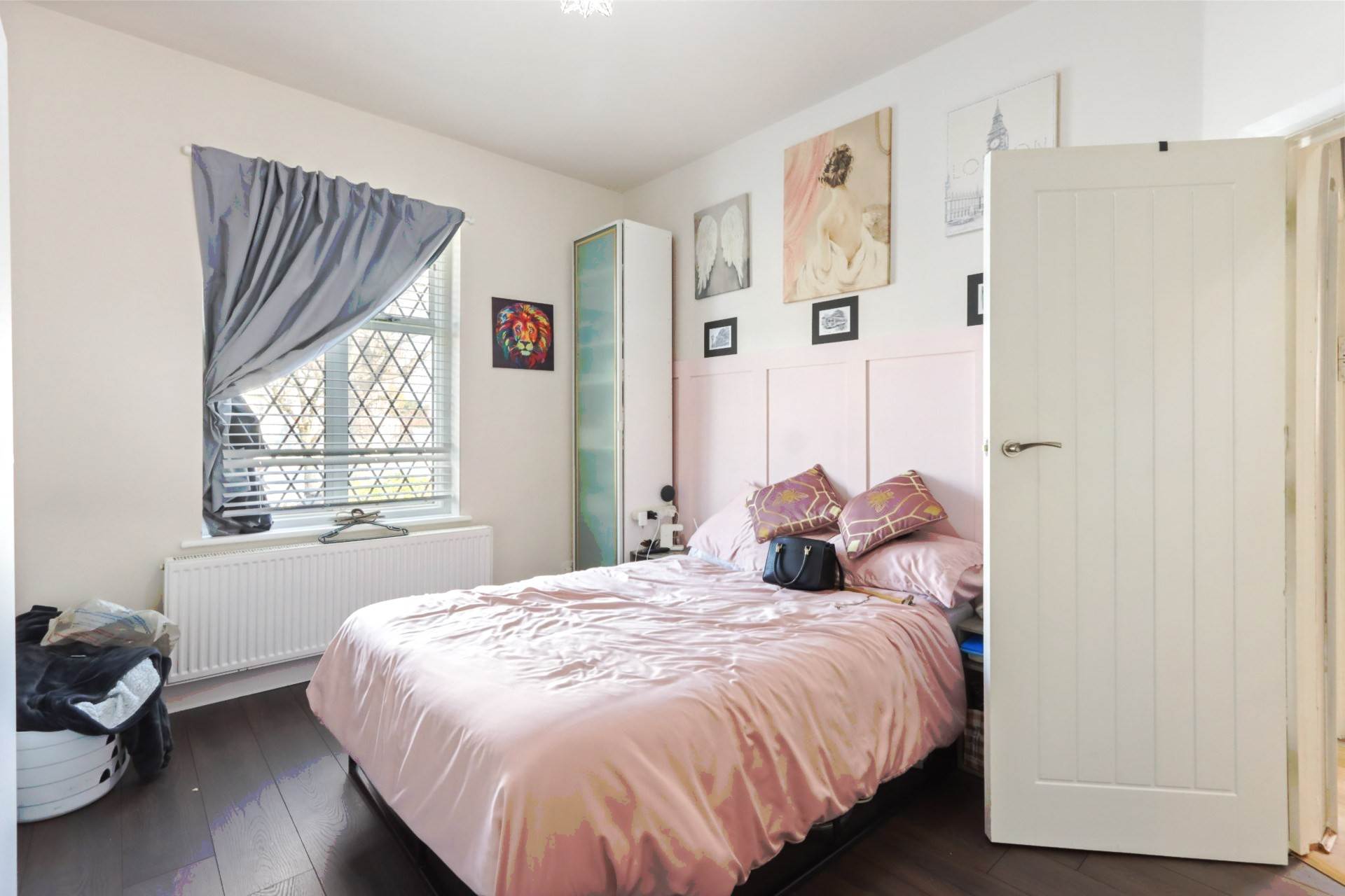 Additional Property Image 3 bedroom Detached Bungalow for sale in London 10