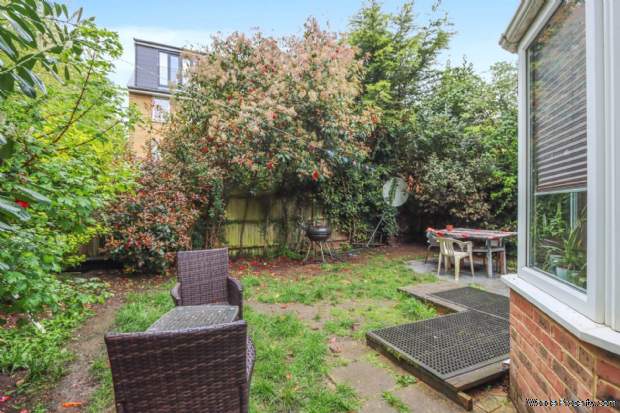 Additional Property Image 3 bedroom Detached for sale in London 13