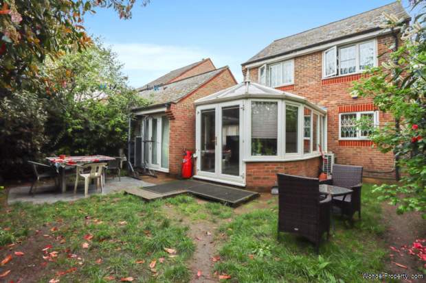 Additional Property Image 3 bedroom Detached for sale in London 7