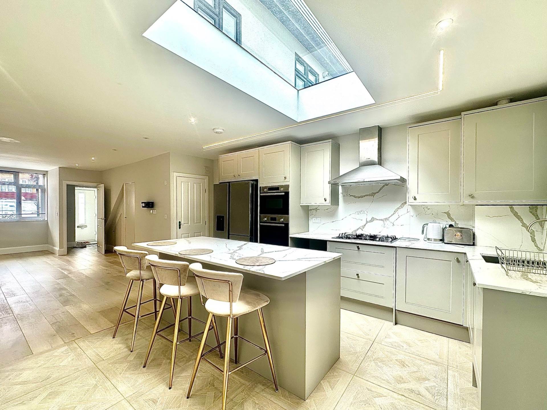 Additional Property Image 3 bedroom End of Terrace to rent in London 5