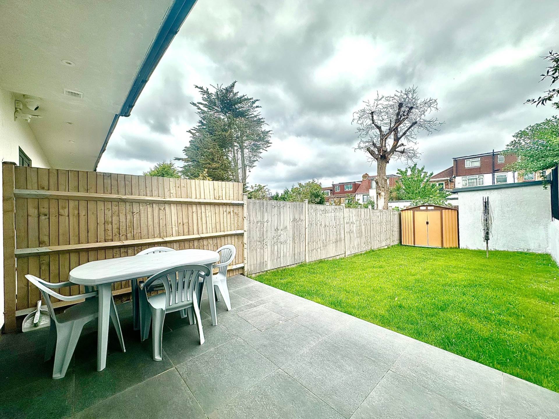 Additional Property Image 3 bedroom End of Terrace to rent in London 17