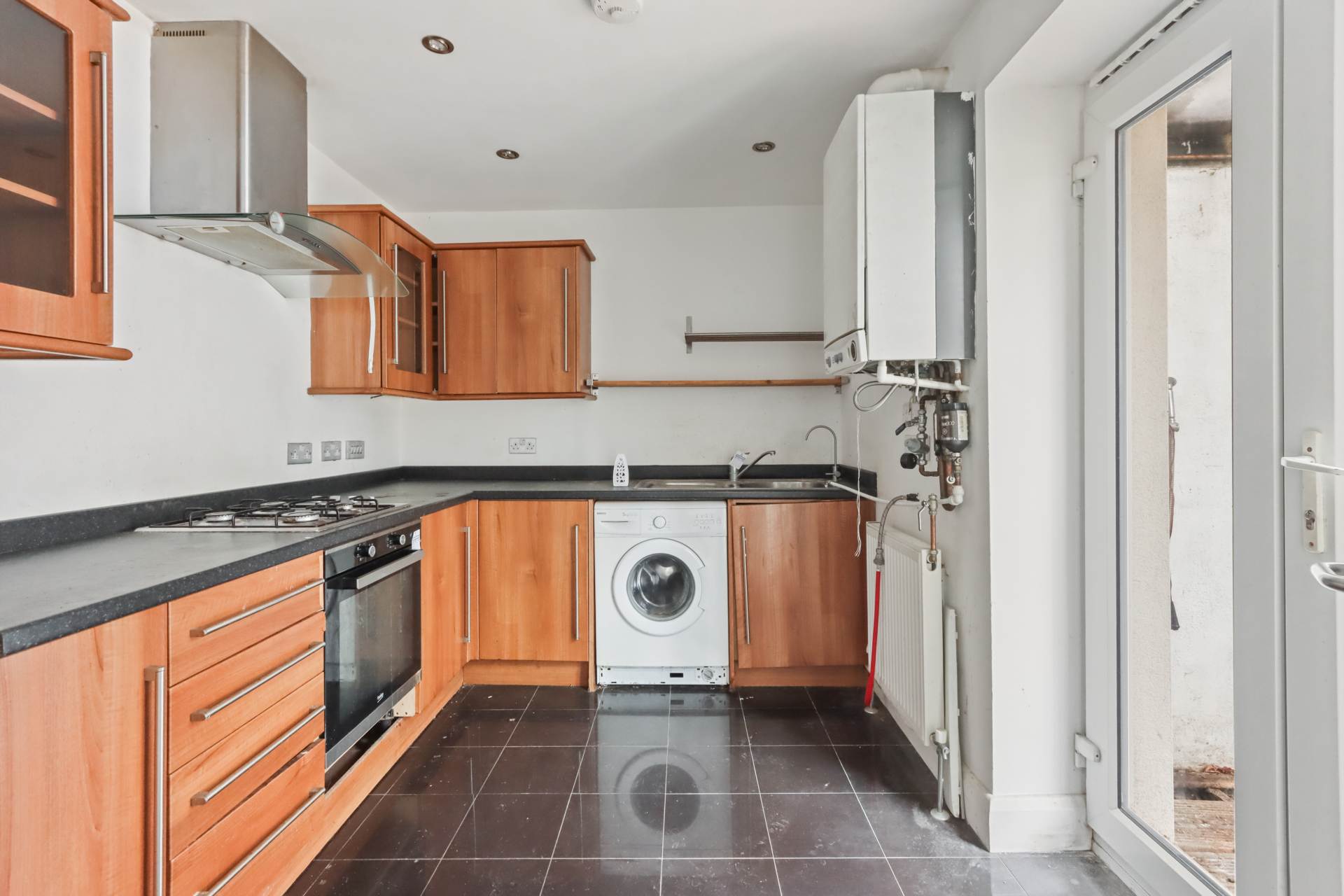 Additional Property Image 2 bedroom Flat for sale in London 3
