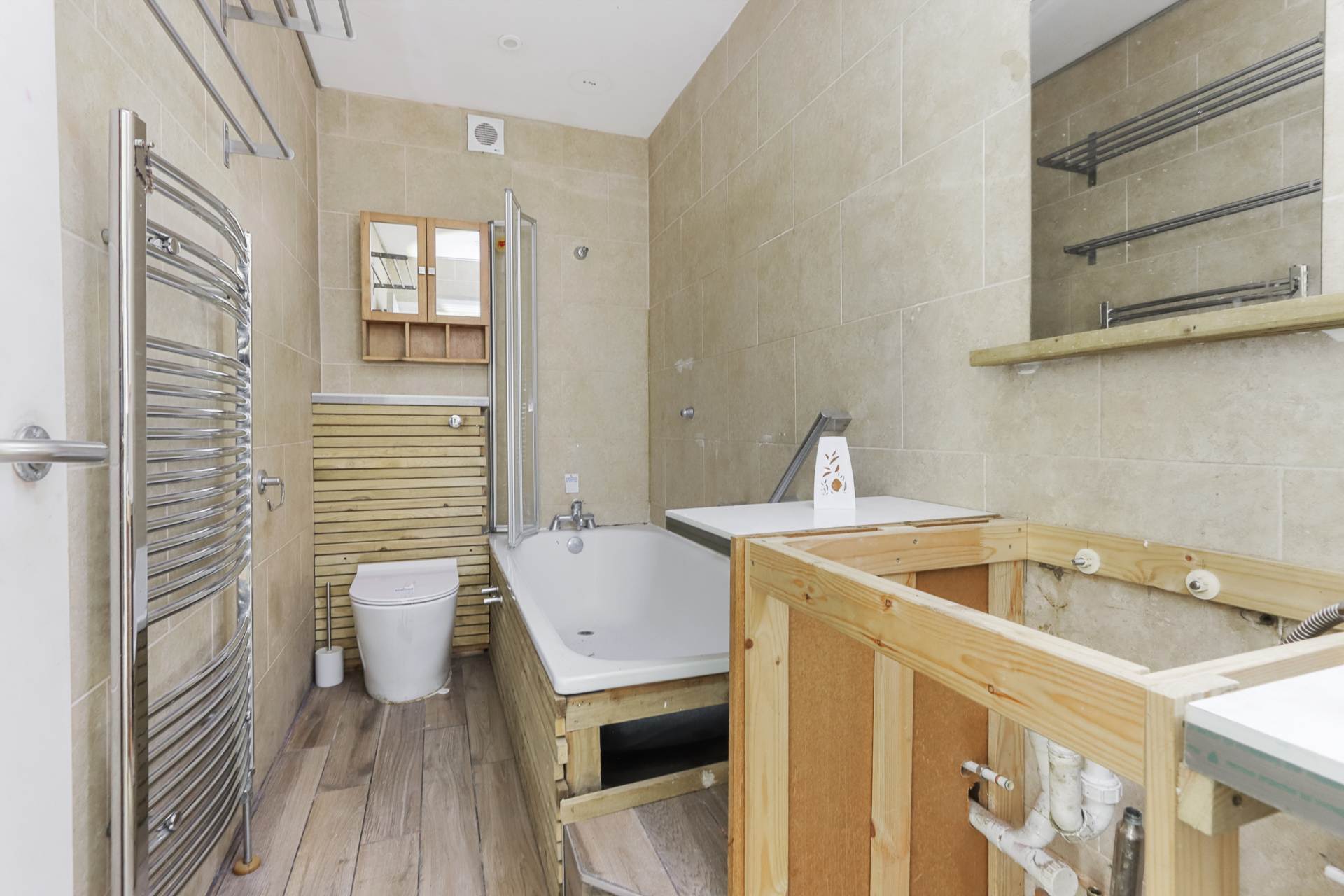 Additional Property Image 2 bedroom Flat for sale in London 6