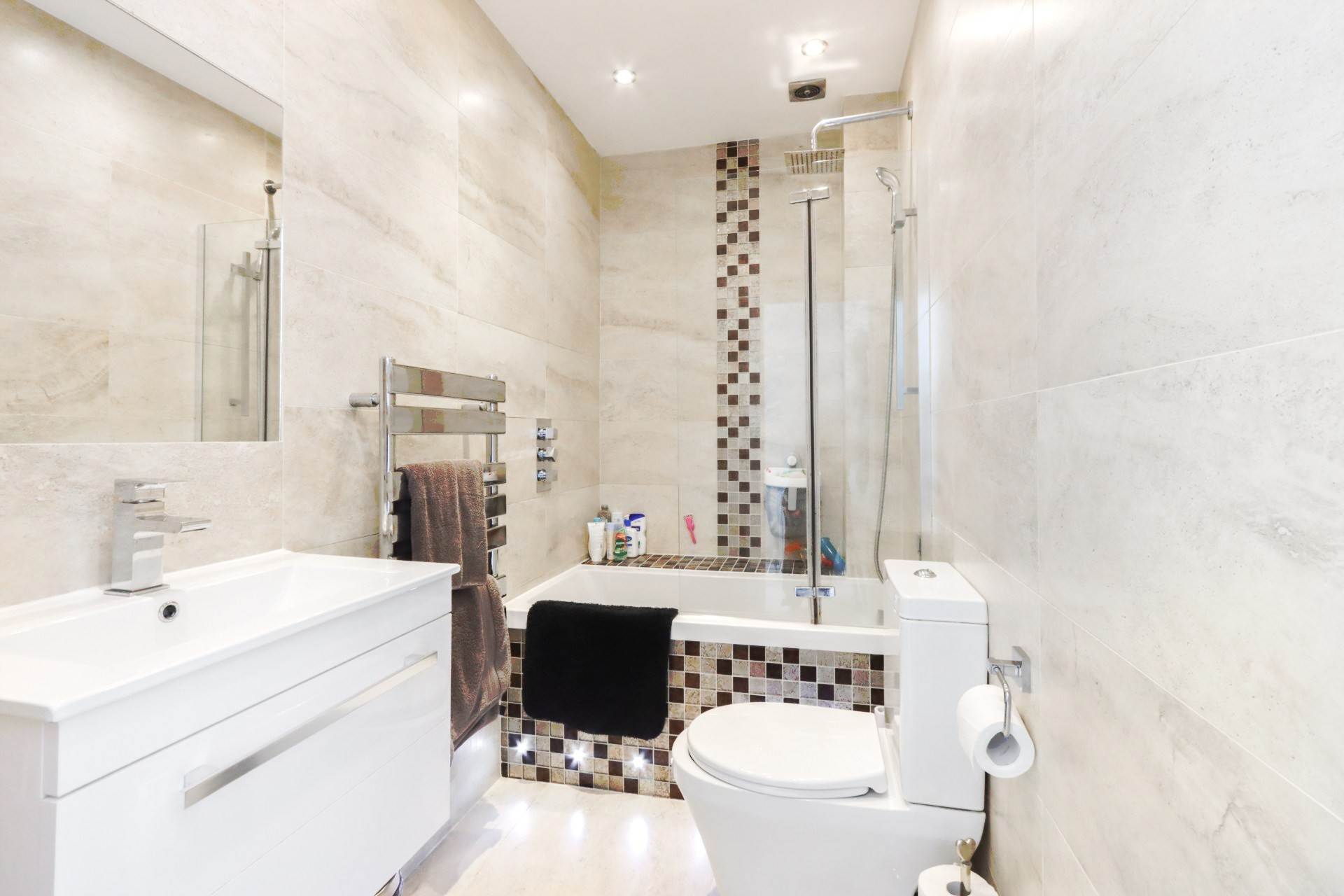 Additional Property Image 2 bedroom Flat for sale in London 11