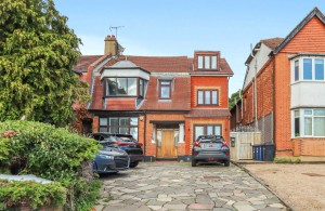 2 bedroom Flat for sale in London