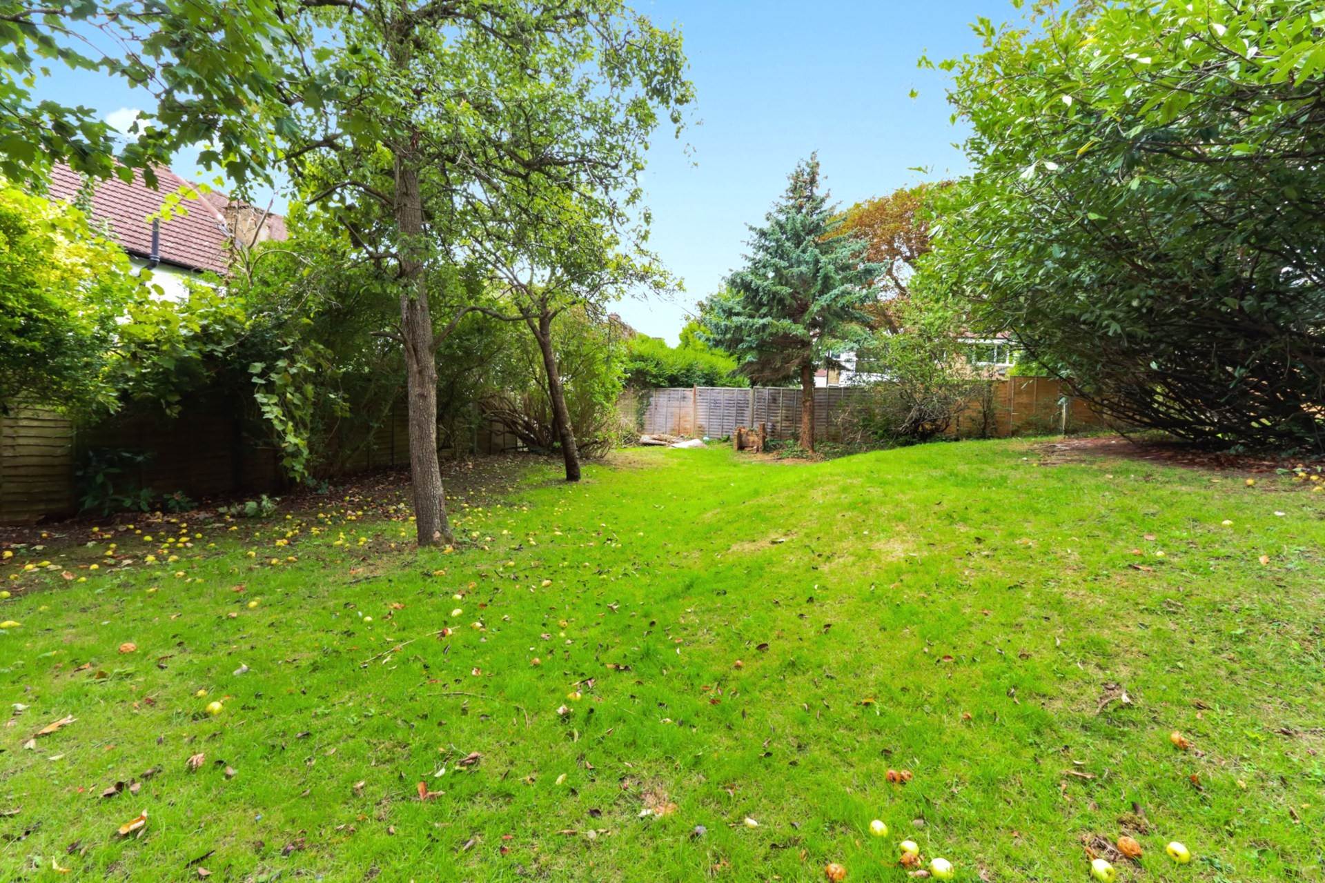 Additional Property Image 1 bedroom Flat for sale in London 9