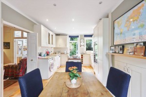 4 bedroom House for sale in London