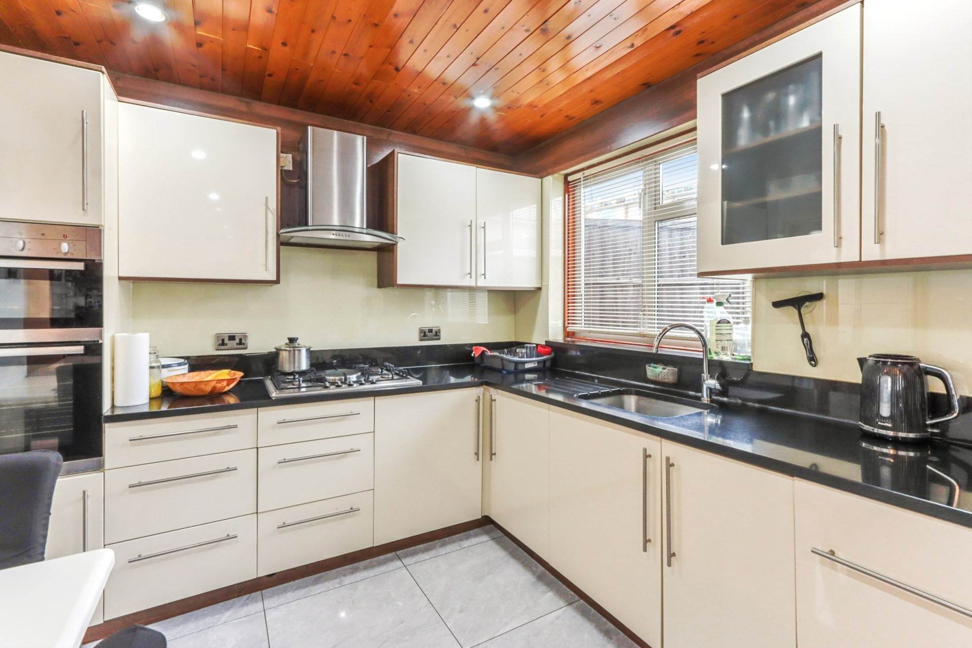 Additional Property Image 4 bedroom Semi Detached for sale in London 5