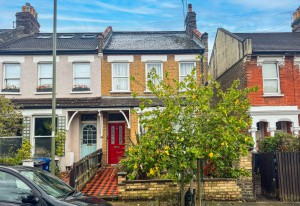2 bedroom Flat for sale in London