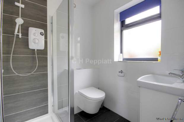 Additional Property Image 3 bedroom Semi Detached for sale in London 8