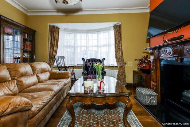 Additional Property Image 4 bedroom Detached for sale in London 16