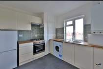 2 bedroom Apartment for sale in London