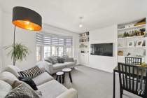 2 bedroom Apartment for sale in London