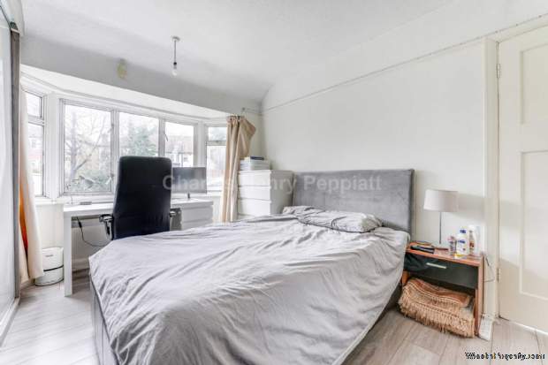 Additional Property Image 3 bedroom End of Terrace for sale in London 8