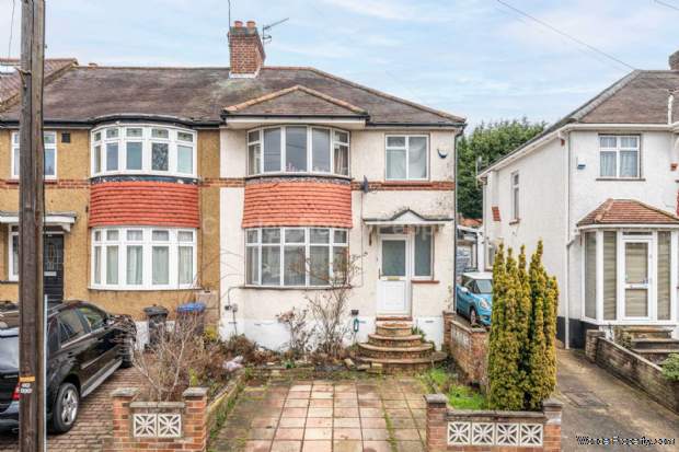 Additional Property Image 3 bedroom End of Terrace for sale in London 10